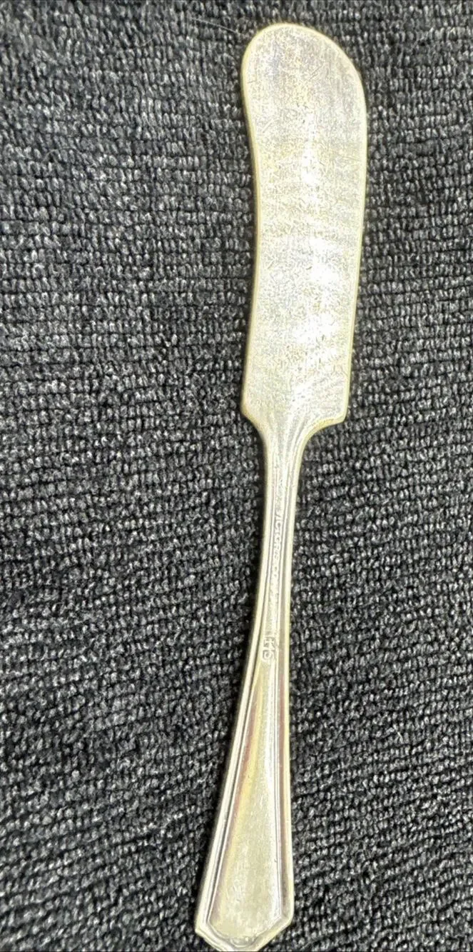 Victor Silver Co Randolph FLAT BUTTER SPREADER 5 7/8